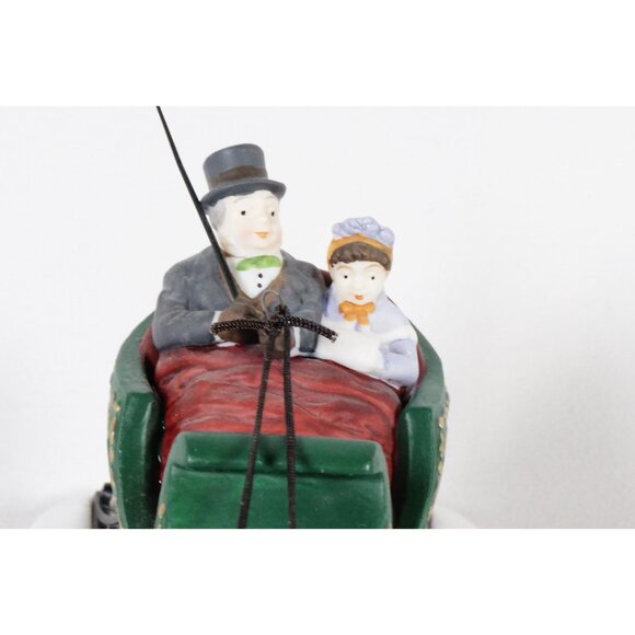 Department 56 Heritage Village Collection Dashing Through the Snow #58203 w/Box - Picture 6 of 9